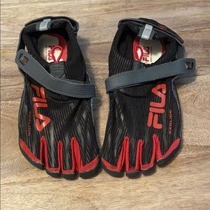 Fila Skeletoes EZ Slide , size 8
